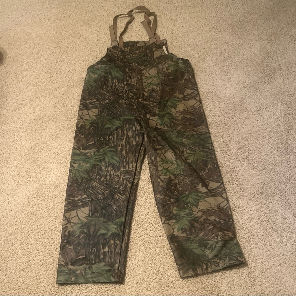 Red Head Camo Hunting Pants & suspenders, Camouflage Fleece Size 2XL Zip Leg.